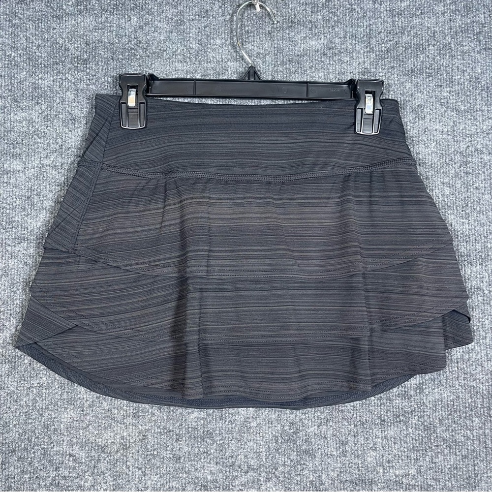 Athleta Womens XS Charcoal Gray Stripe Swagger Skort Sporty Tennis Pickleball